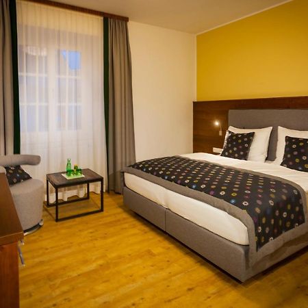 Gasthof Zum Forsthaus Hotel Fischbach Ngoại thất bức ảnh